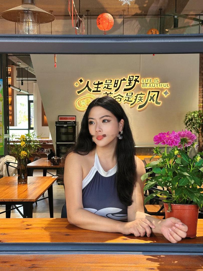 鮰见雅院菜味道不错 就是有点远 附近没有公共交通只能自驾 武汉