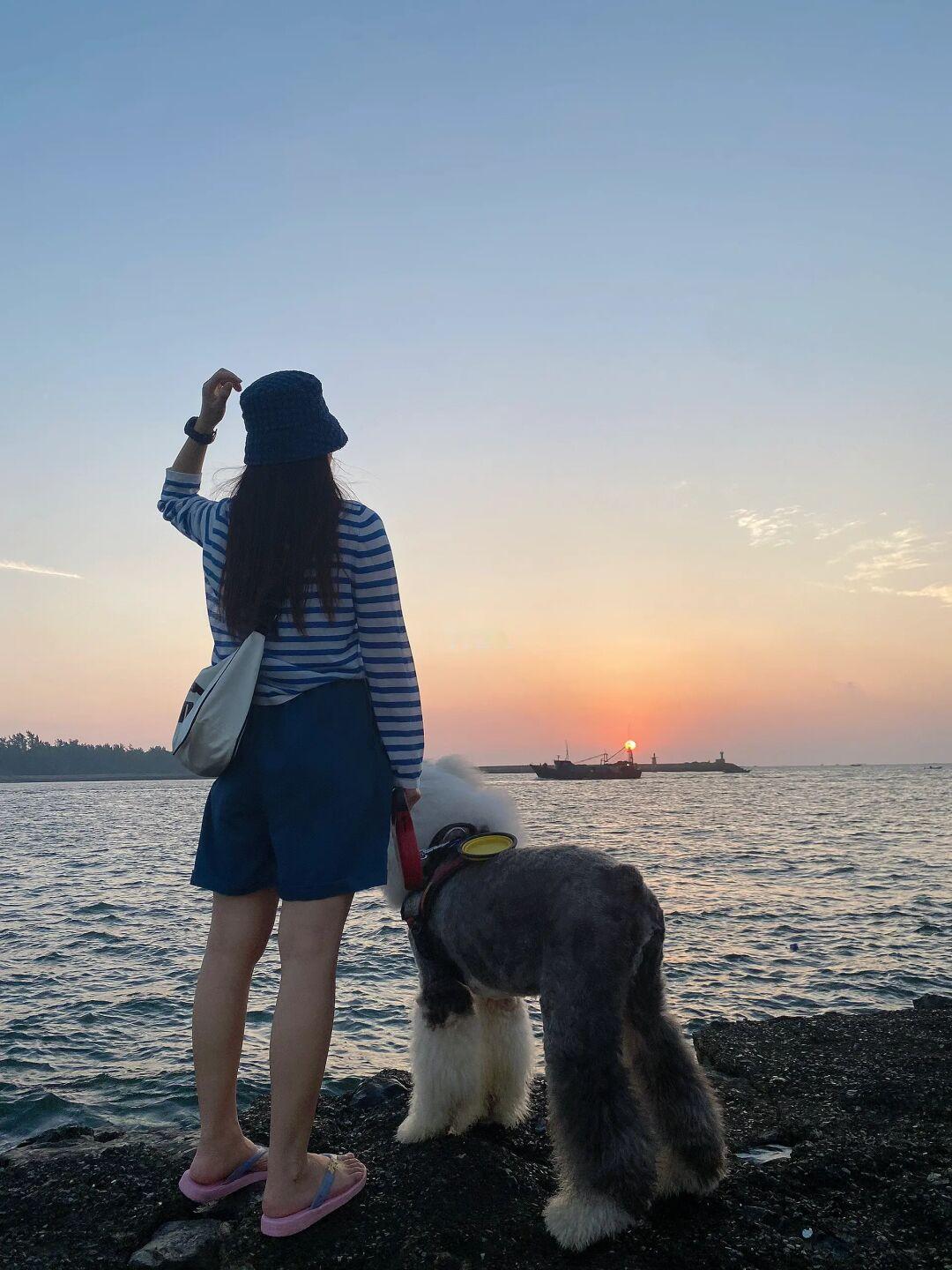 在防城港！！带上小狗的户外人也快乐！