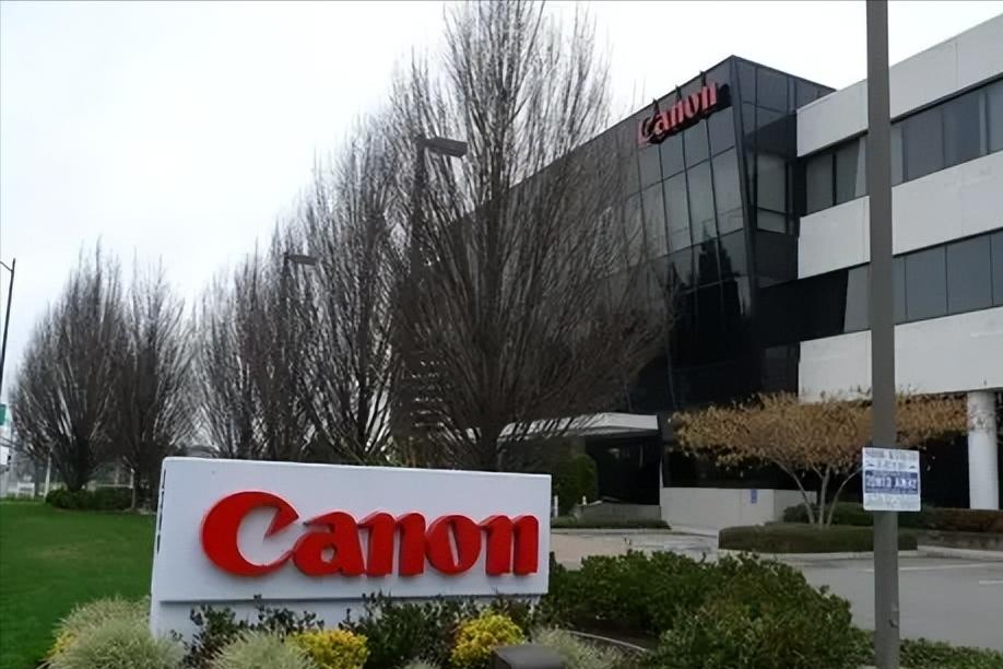 [微风]三星、东芝走了，把生产线搬去了越南。阿迪耐克也走了，将工厂搬到了越南，现