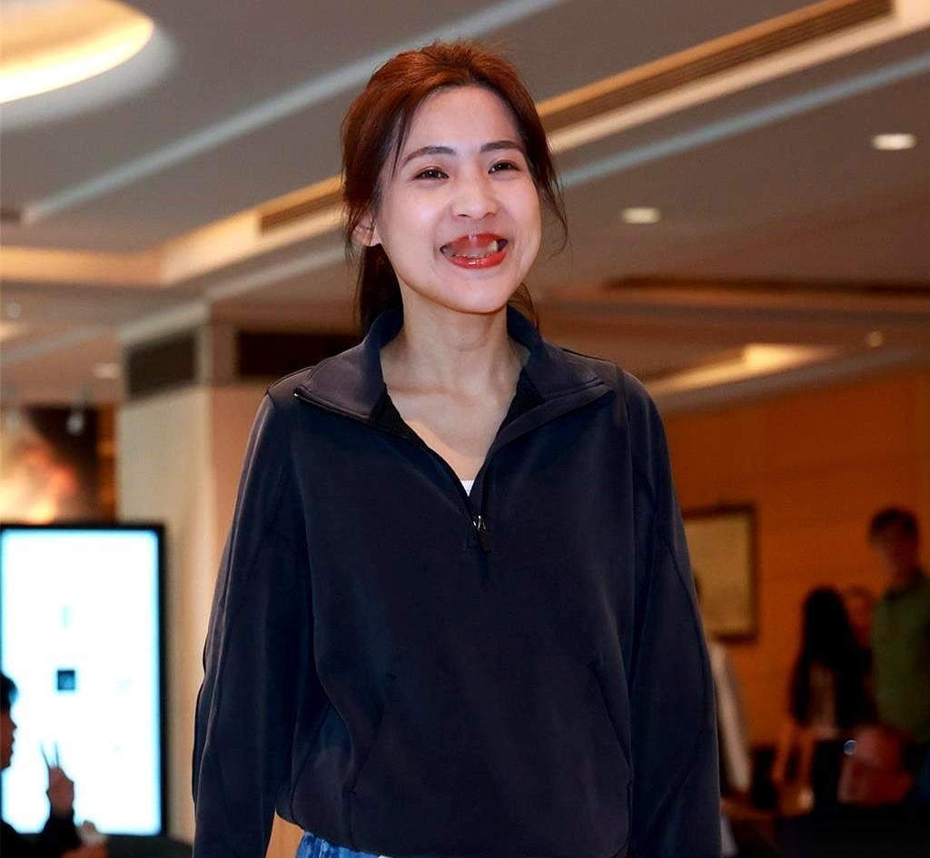 7800亿的大事儿刚落地，刀子就从背后捅过来了。
说真的，我算是看明白了，这哪是