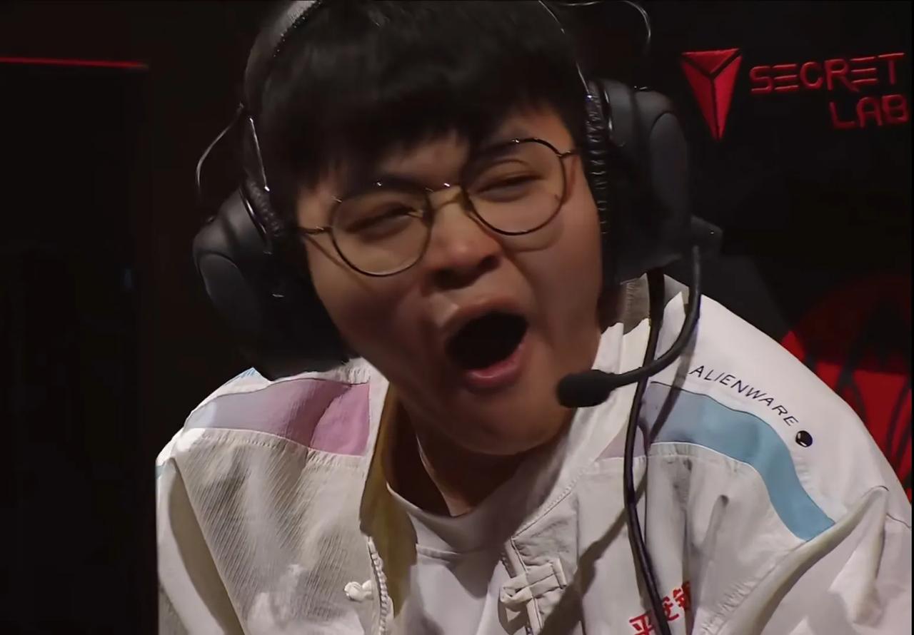 提款Bin，Bin有两副面孔
打得差：讨厌我吧，我不在乎你们的评价
打得好：兄弟