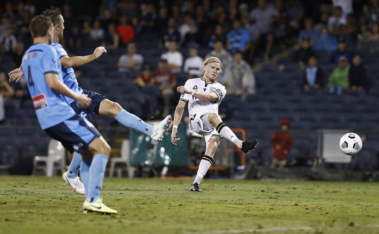 002中央海岸水手vs克阿瑟推荐：让胜比分：1-1,2-1解析：中央海岸水手从上