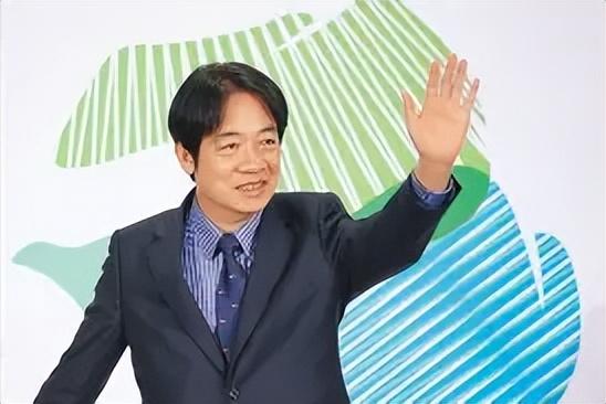 台军花数百亿买美国无人机，拆开一看充电器全是“中国制造”，赖清德这回真睡不着了。