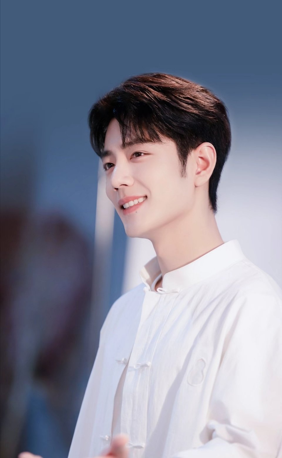 肖战肖战藏海传日常见肖战 “翻到旧照，心动依旧”𝑭𝒍𝒊𝒑 𝒕𝒐 𝒕