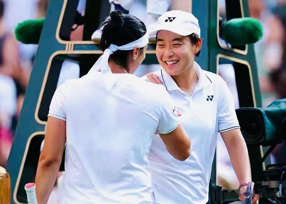 中国金花德比的温网女单资格赛首轮，2号种子白卓璇以6-3、6-3 击败高馨妤，顺