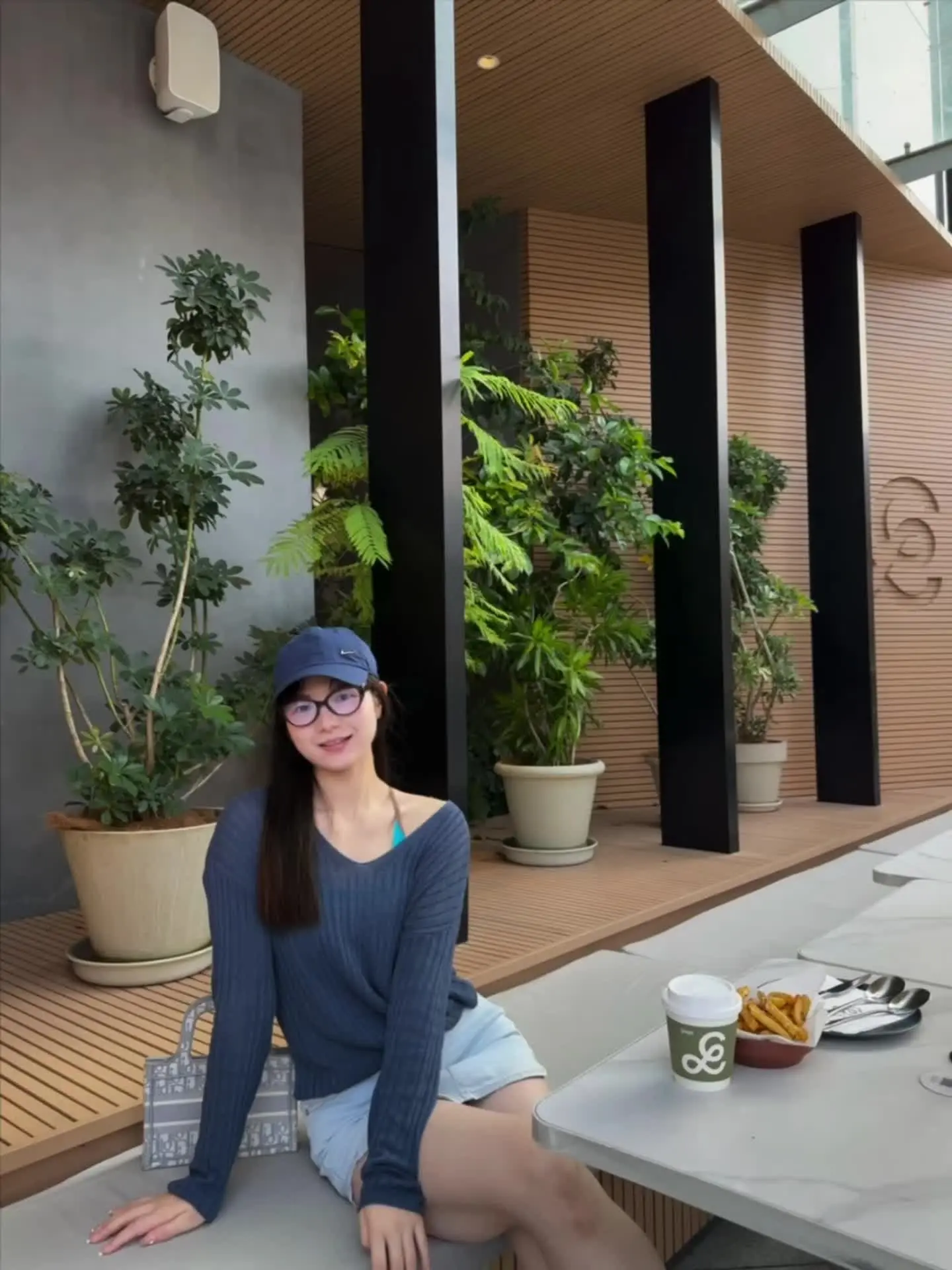 如果开心会延续 那一定是 陪你的人用心了