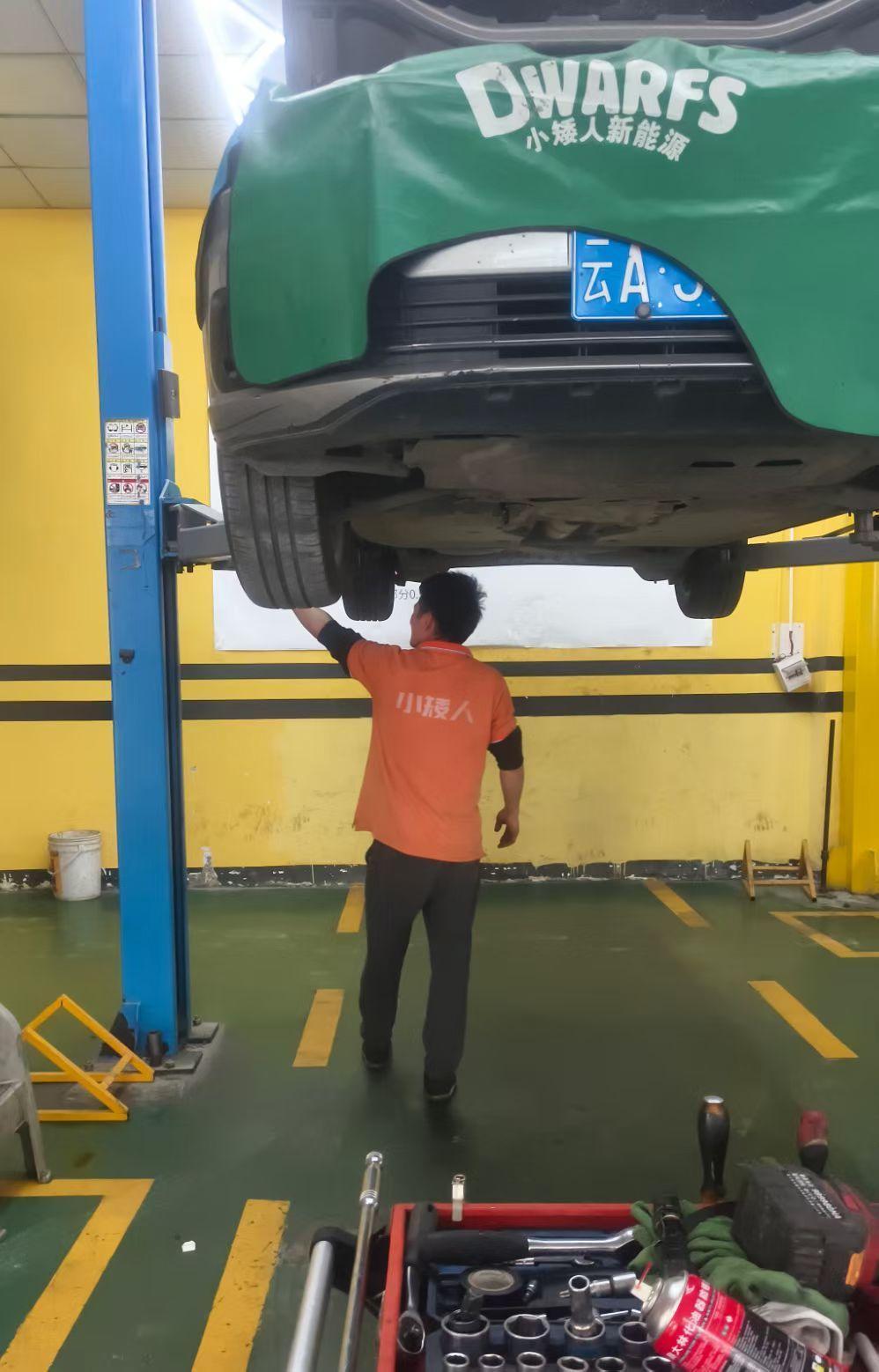 汽车做这10项保养，就等于扔钱1.5000公里更换机油（至少15000公里再说）