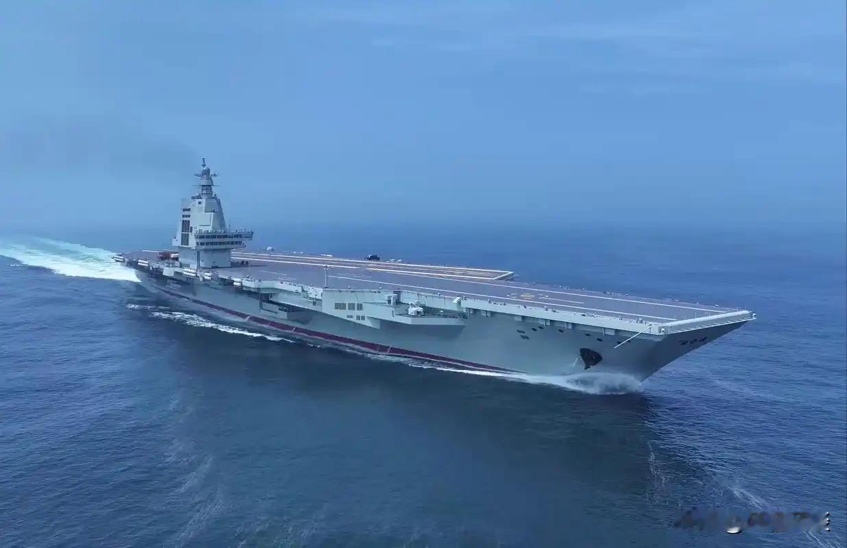 福建舰再穿台海！国防部官宣：以后常态化巡航
 
大快人心！国产福建舰再度强势穿行