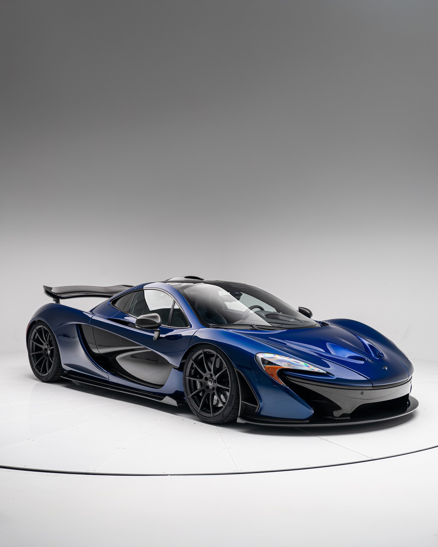 2014 McLaren P1 