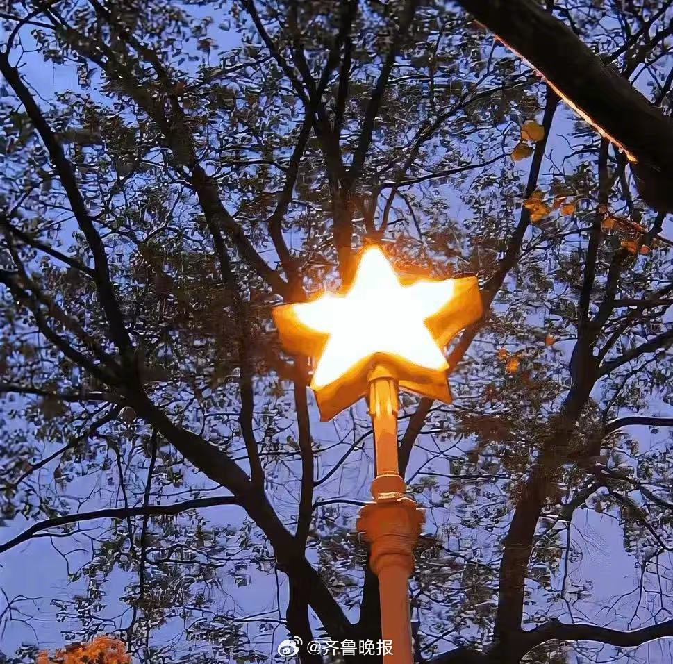 愿梦里有光，温柔伴你入眠。#晚安#