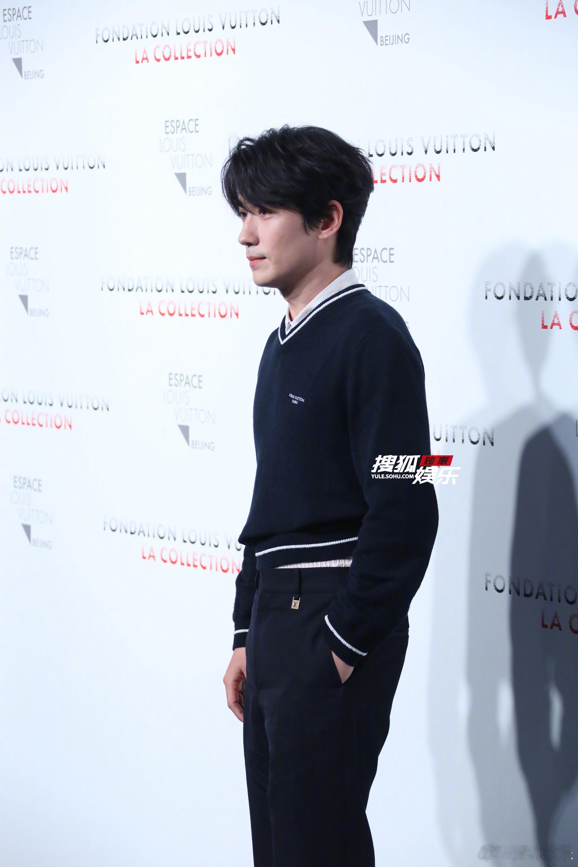 今日品牌活动生图🈶，完全是温柔学长啊啊啊啊