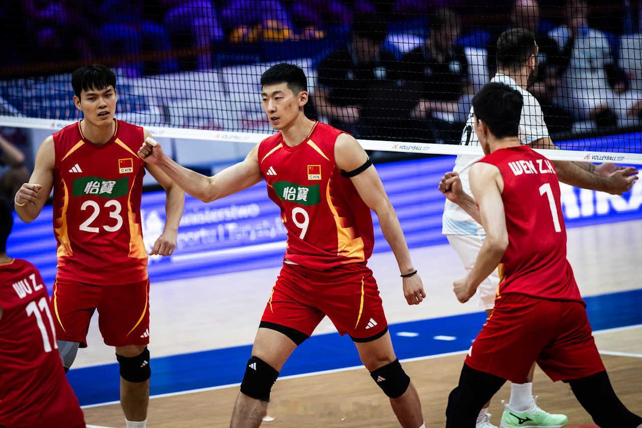 2026年世界男排联赛1/4决赛，中国男排1比1日本男排（25-23 23-25