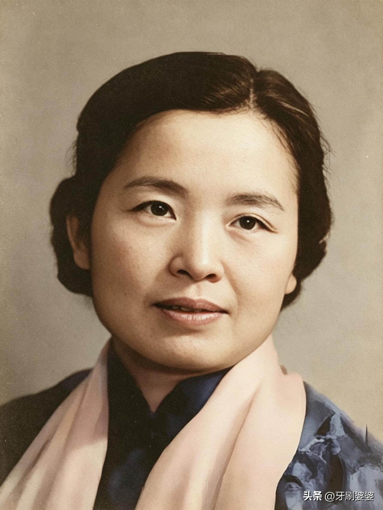 新中国第一位驻外女大使，丁雪松 。
 丁雪松（1918年5月27日—2011年5