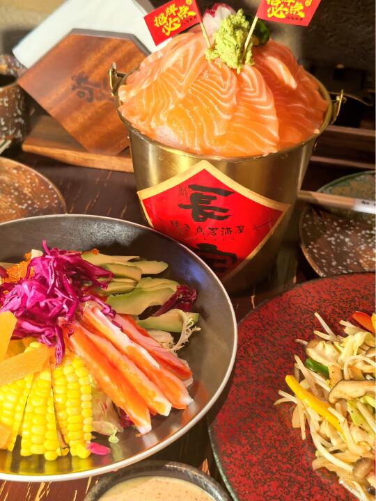 W酒店旁边的宝藏日料。。。无限刷的那种