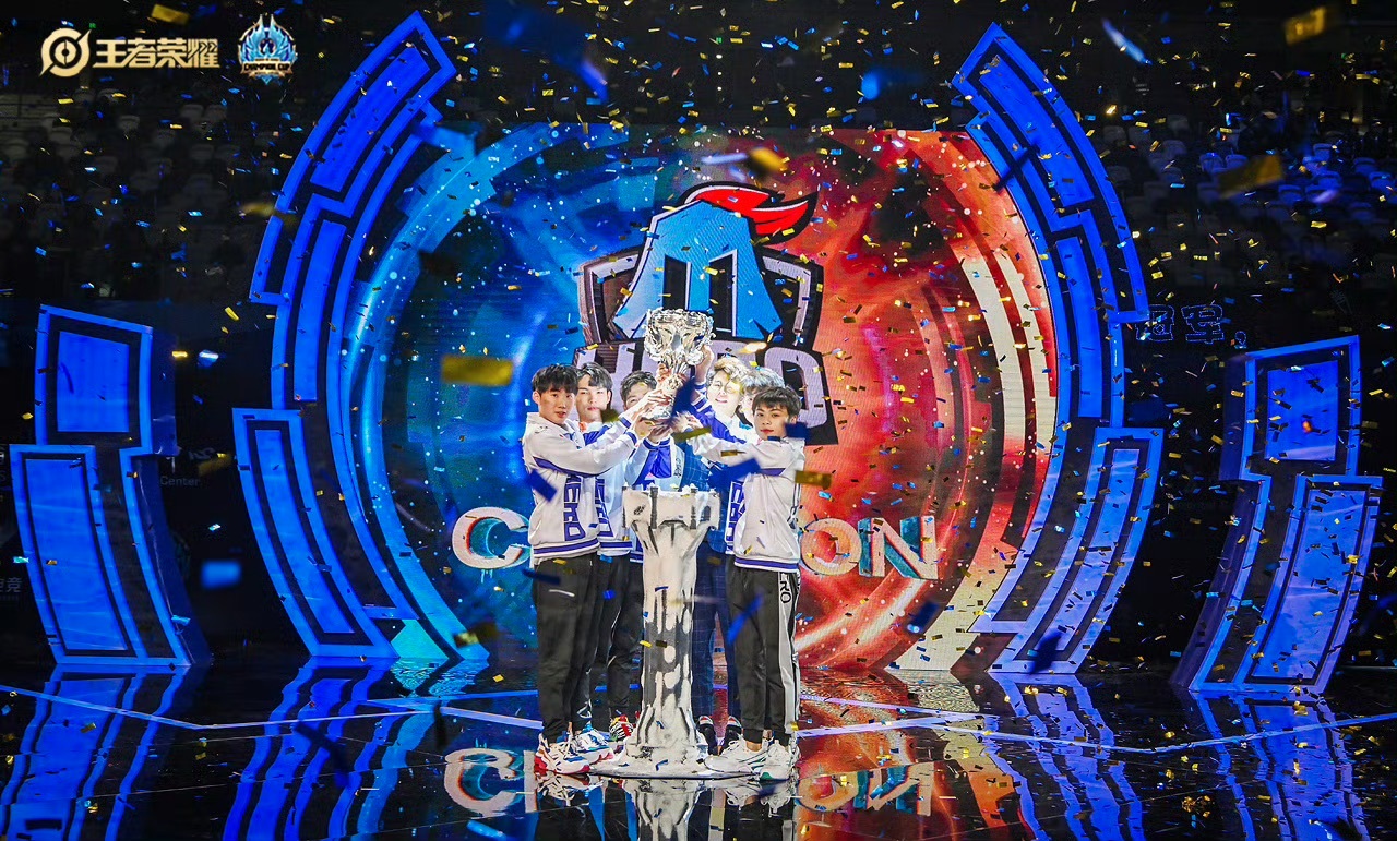 Hero初代五人组重聚谁的KPL初心回来了 妈呀这五个人，看到他们互动感觉自己年