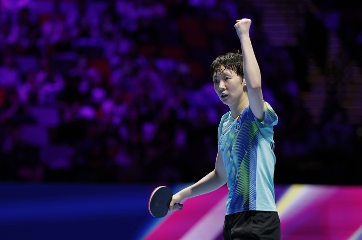 国乒提前锁定世界杯女单冠亚军【与孙颖莎会师！王曼昱晋级单打世界杯女单决赛，今晚1