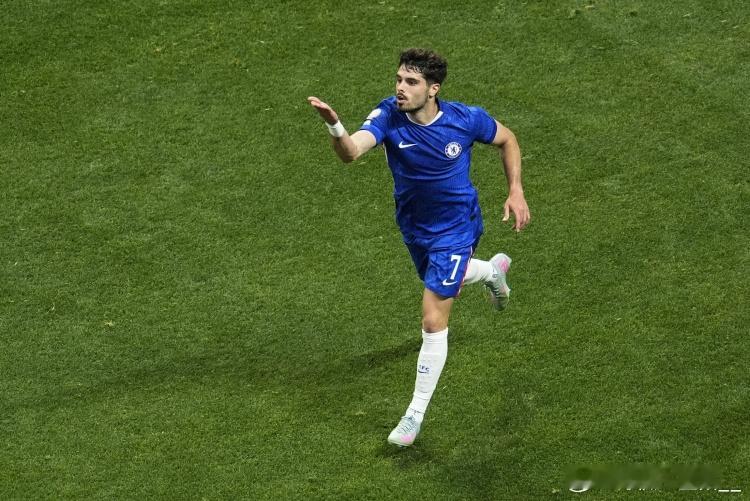 5球3助！佩德罗·内托本赛季英超参与8粒进球，切尔西队内最多切尔西英超