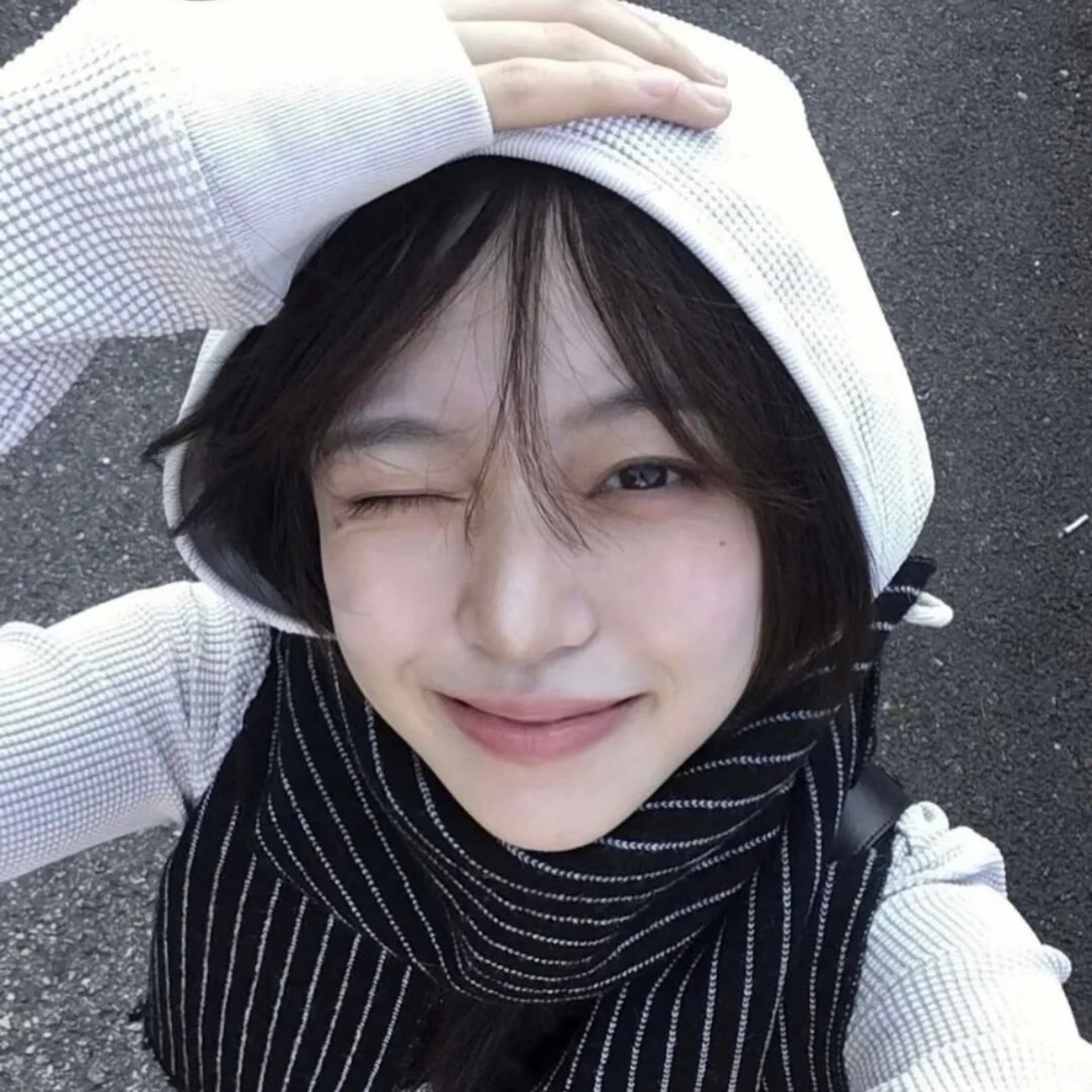女生头像： 