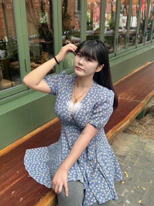 微胖女孩的碎花裙穿搭日记🌼
