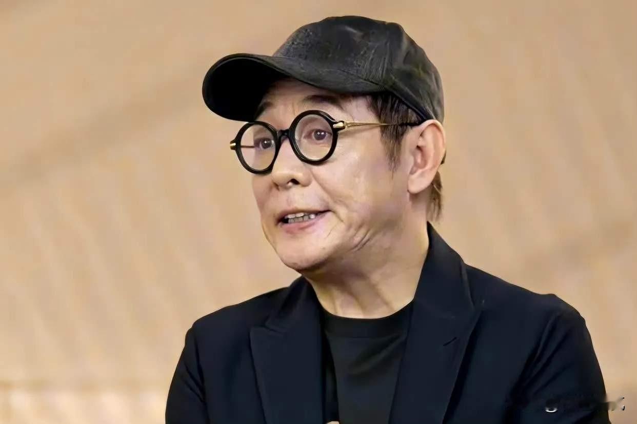 不知道大家发现了没有？
李连杰移民到了新加坡，
巩俐移民到了新加坡，
赵薇移民到