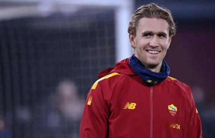 8月12日讯 名记罗马诺报道，索尔巴肯离开罗马，租借加盟恩波利。罗马诺表示：“独