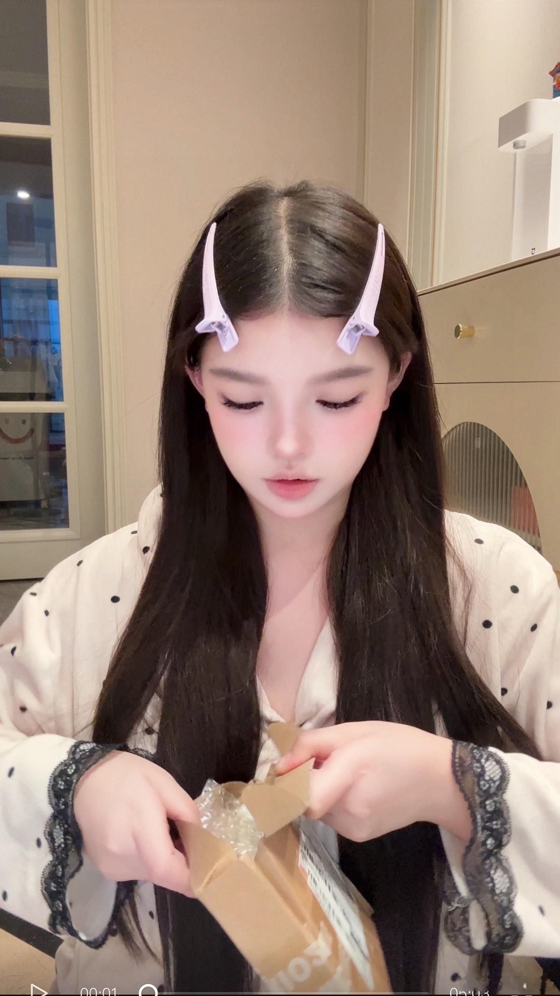 除了睡就是吃呀 