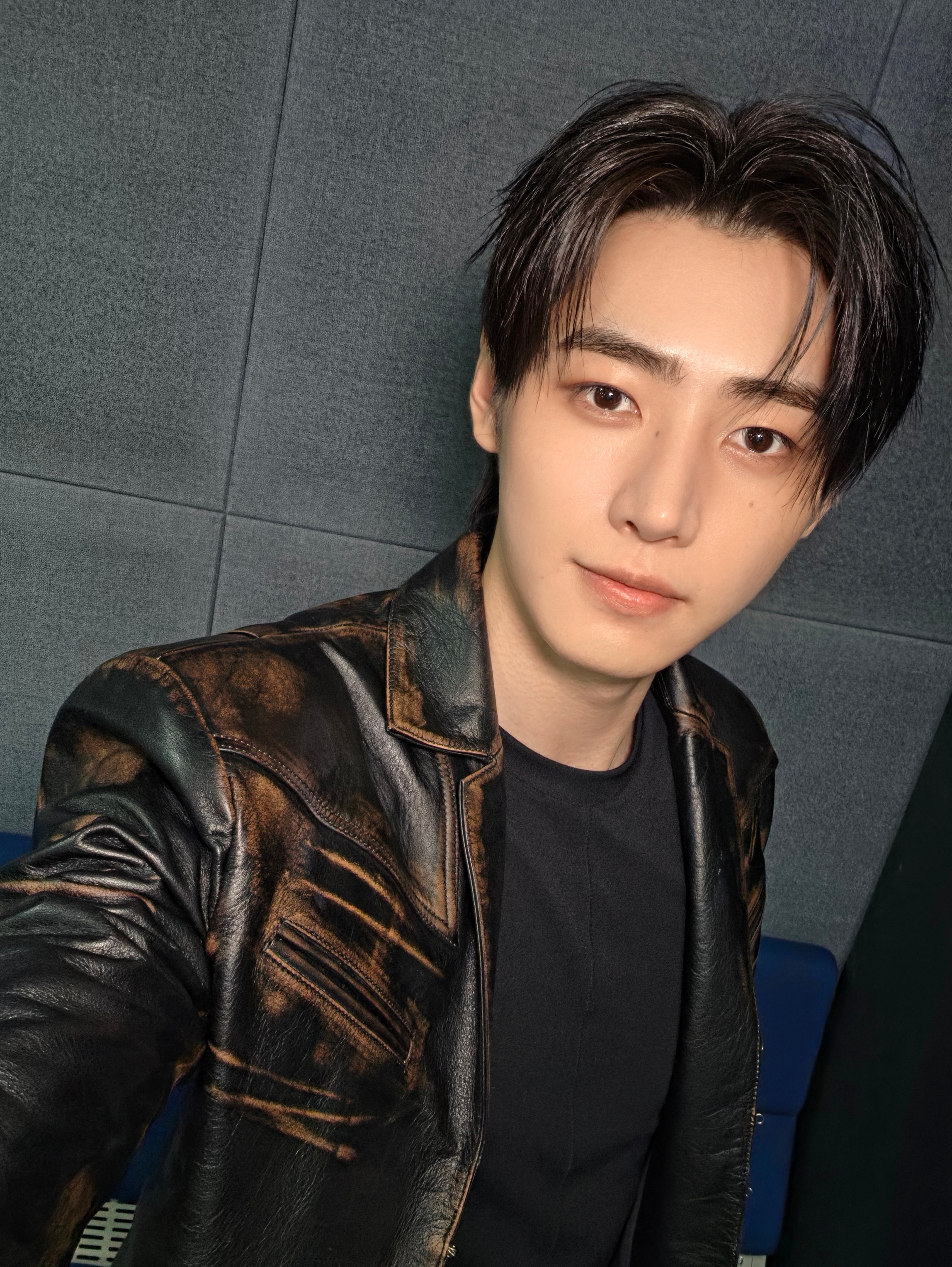 朴成训[超话]  260830 WVS更新🍙：没想到会有一天，在做 ENHYP