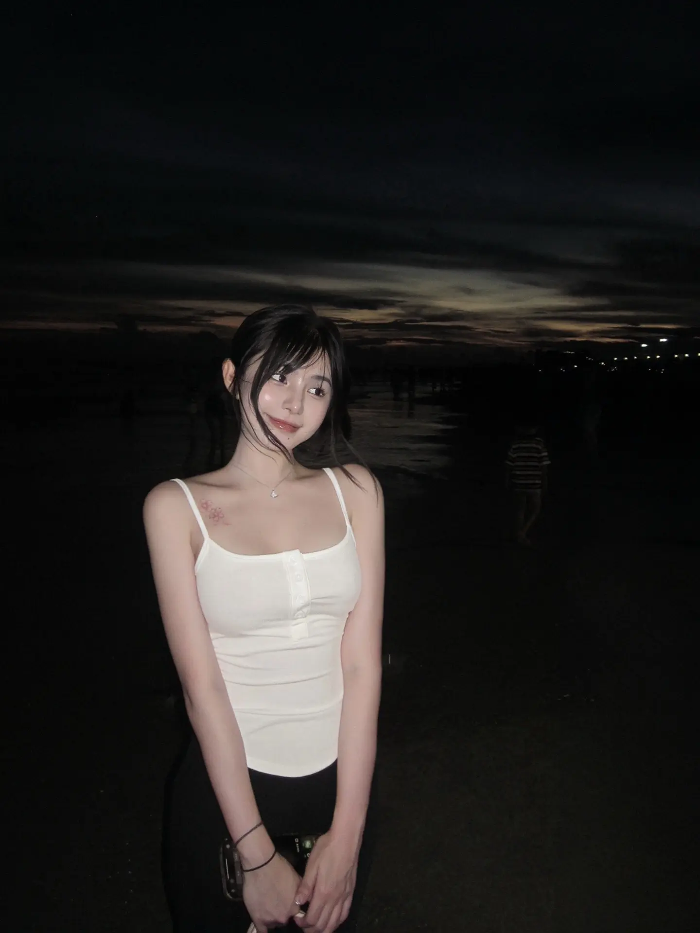 其实我们不联系这么久 我什么都明白。