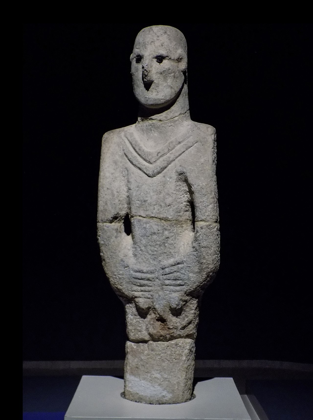 迄今发现最古老的真人大小雕塑，11000年前的乌尔法人Urfa Man，发现于土