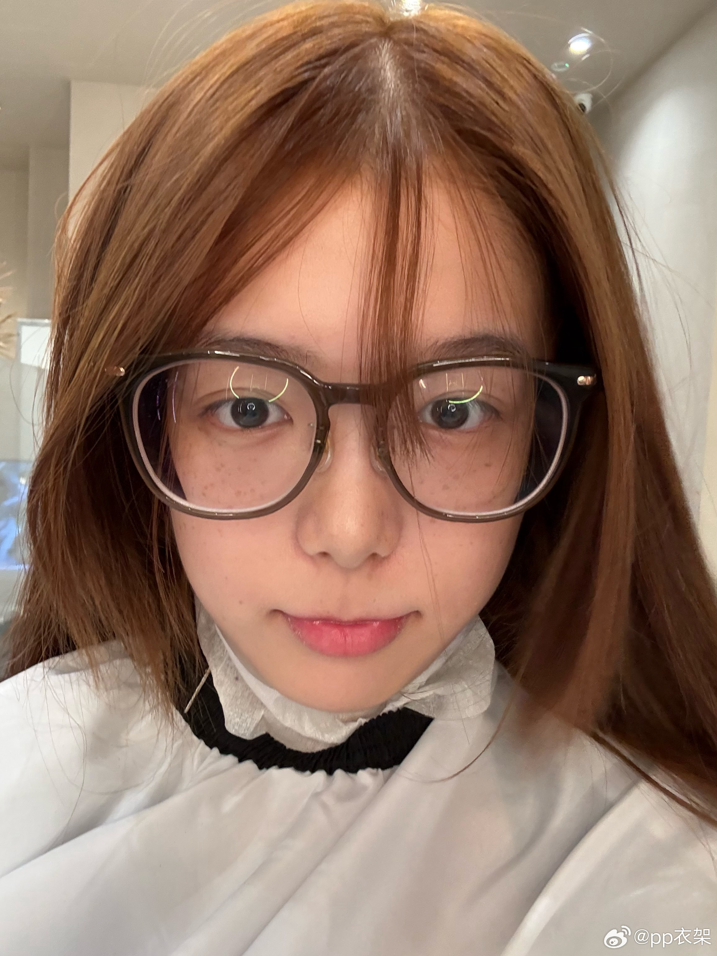 剪了个刘海给我干成樱花妹了 ​​​