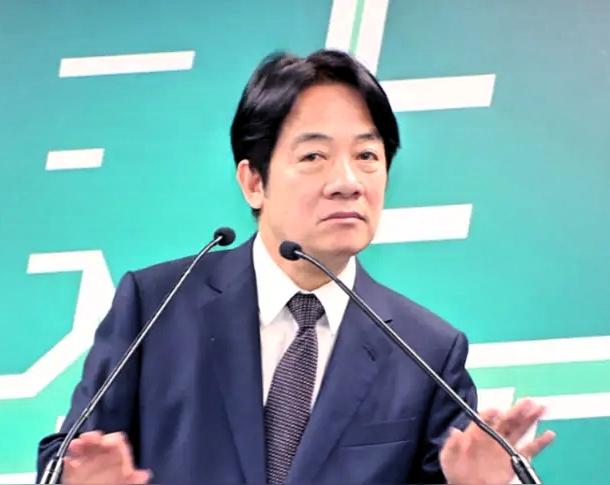 为选票无底线作秀！赖清德当众试吃狗粮谎称很香，岛内民众戳穿虚伪表演
 
为了拉拢