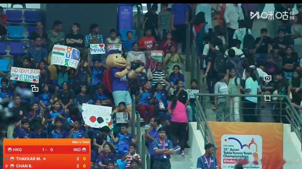 陈颢桦1-0塔卡今天有观众 而且很多 都是看印度队的 ​​​