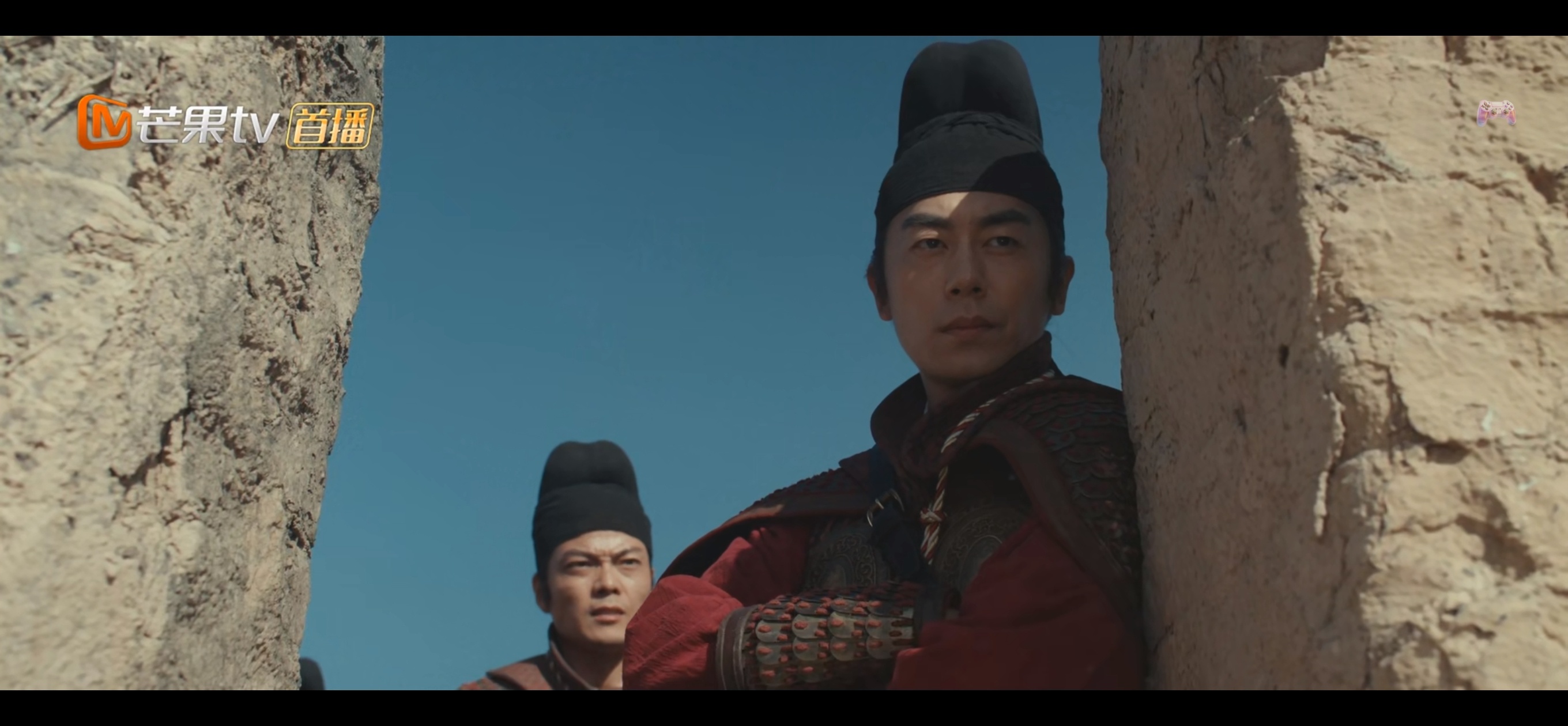 追到了第九集，这样场景带人入思啊。城头共饮的笑谈里，藏着最沉重的无奈。赵匡胤、郭