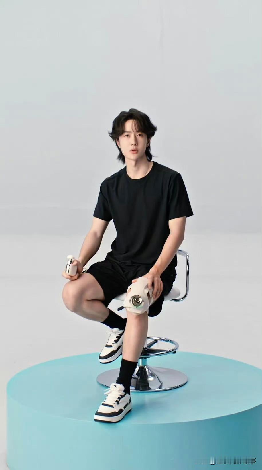 🏋️‍♂️天呐！王一博居然解锁教练新身份了！@UNIQ-王一博 这波操作直接杀