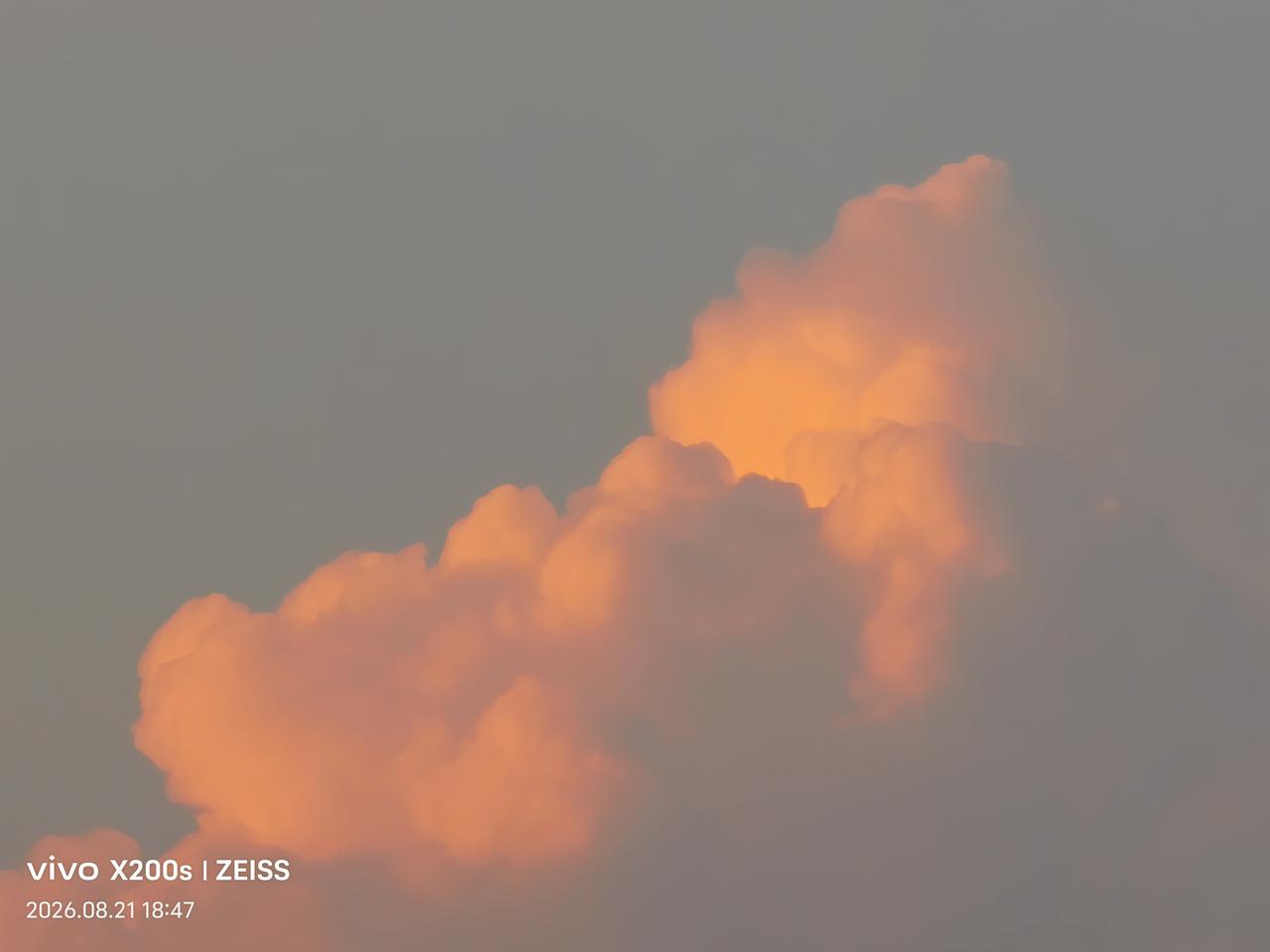 交换一张你最近拍的天空闲人爱动拍摄的火焰山。