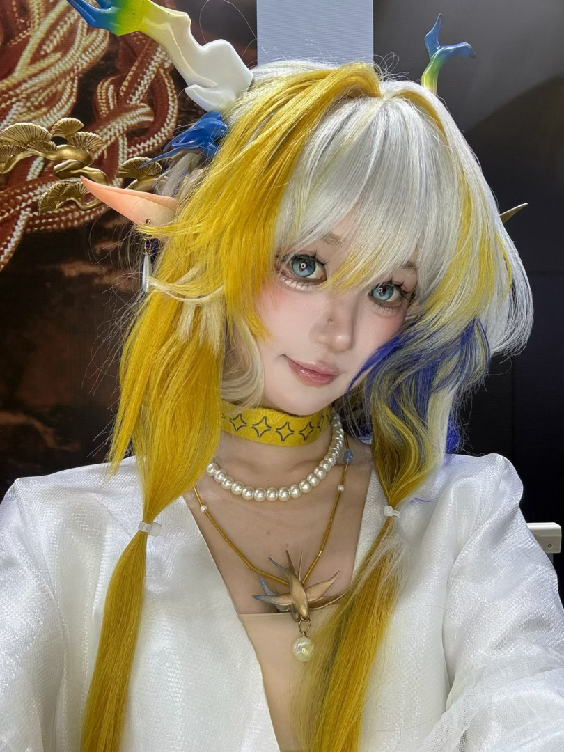 此假发美我自己一跳明日方舟﻿ ﻿cosplay