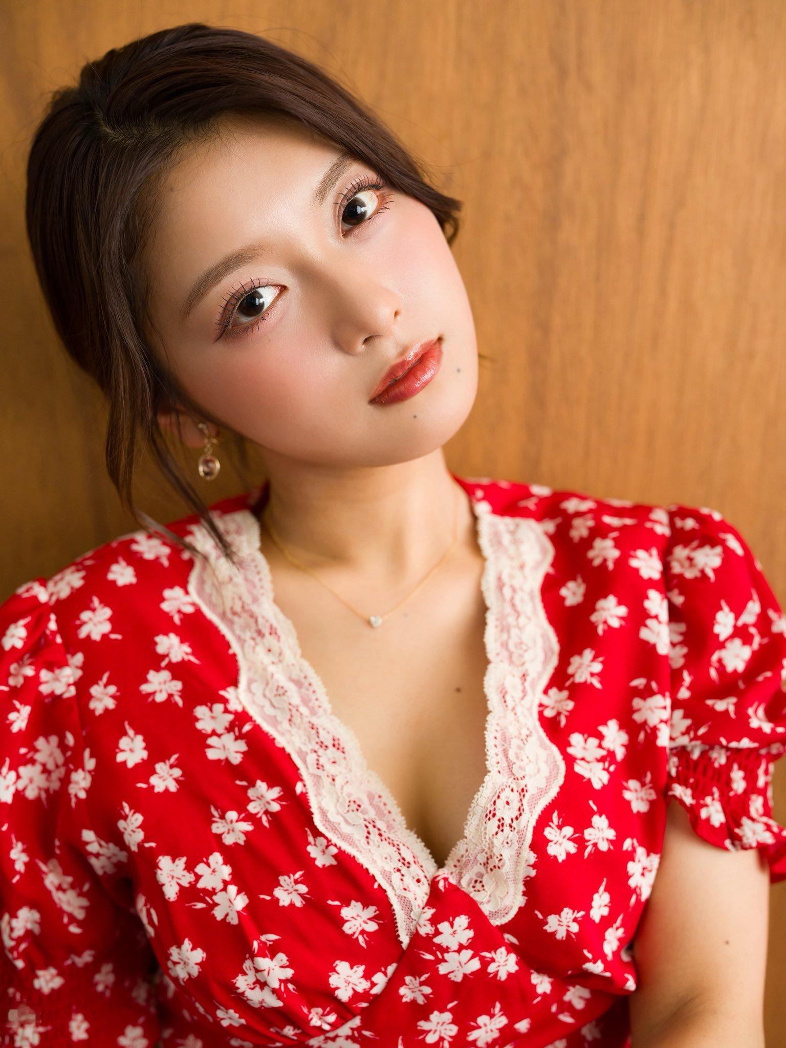 まるぴ 【✨予約開始✨】＼photo book「on/off」発売決定🎉／それ