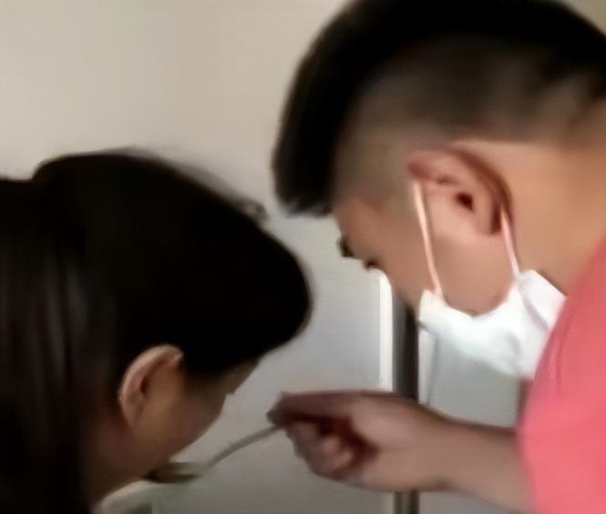“我嫁给你，你捐出肾。”2013年，一位姑娘尿毒症晚期，却找不到肾源，无奈之下发