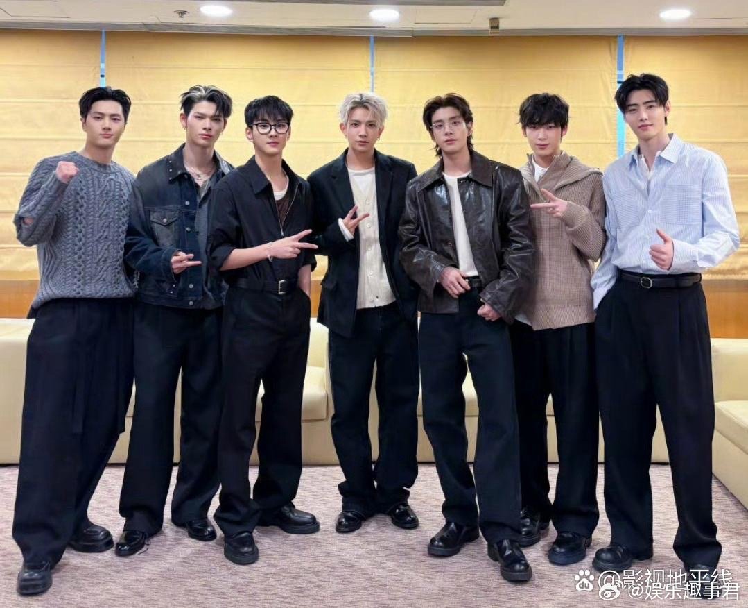 10日深夜，ENHYPEN官推更新长文回应李羲承退队，称“一起走到现在的时间是无