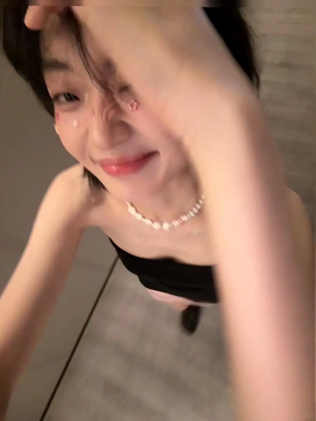 孙千老师建议您，下次自拍时换个视角！ 孙秀出你的超美锁骨 锁骨精 美女wink