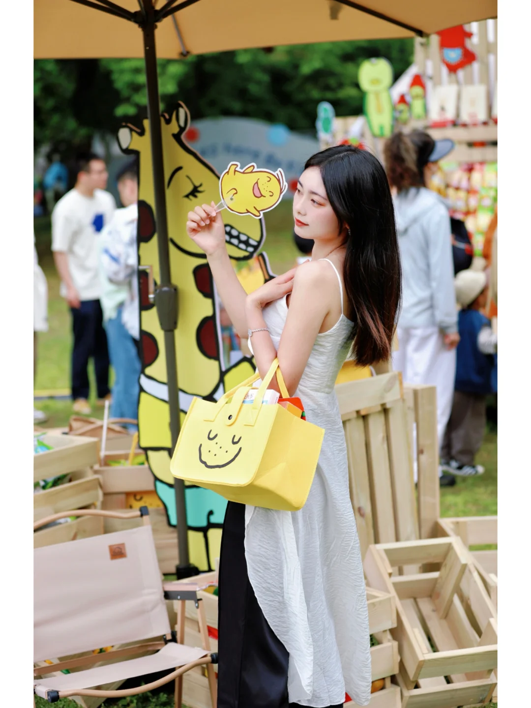 今天的风儿甚是喧嚣，卡乐比的薯条半价