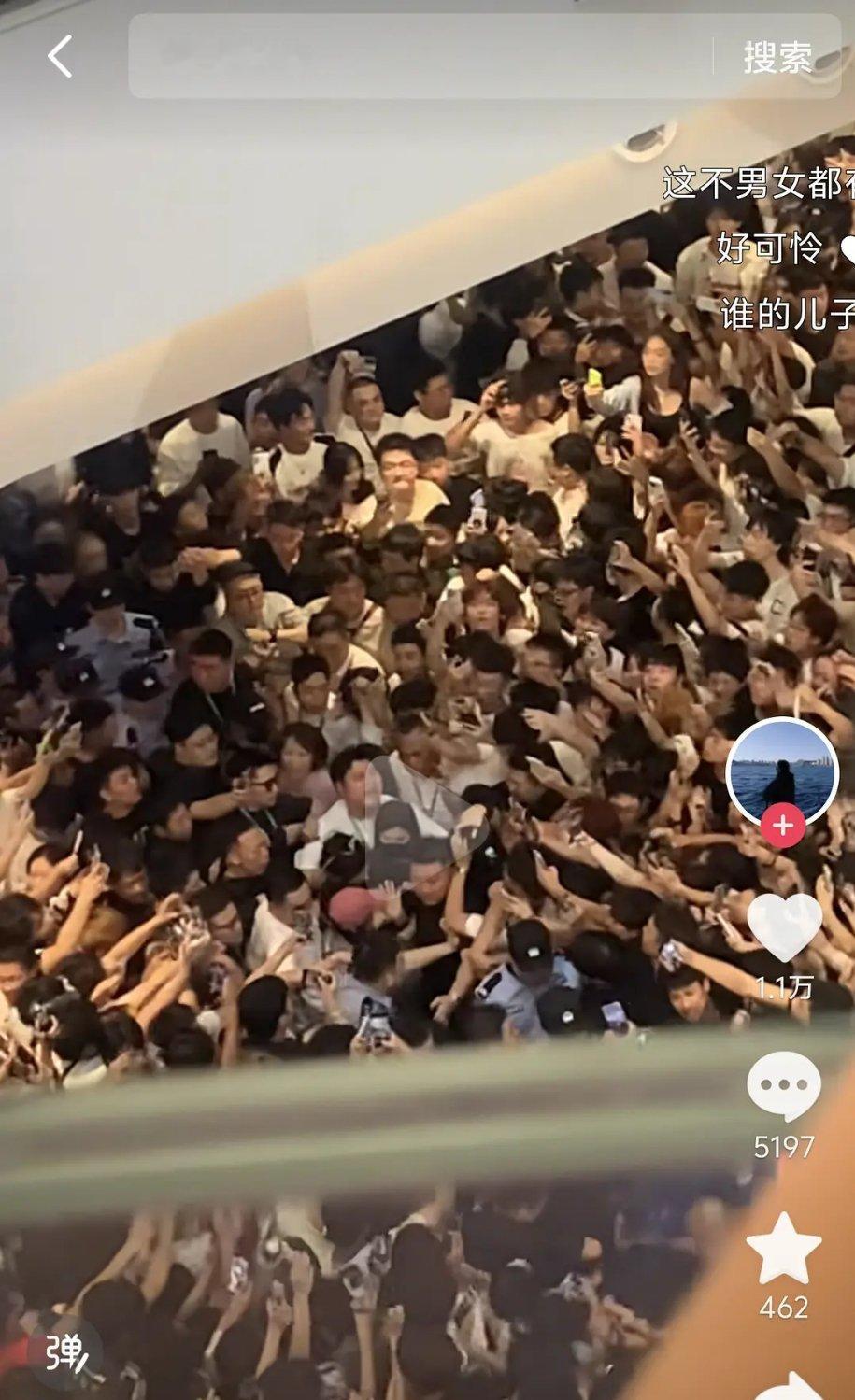 突然刷到的，章若楠的男粉居然有这么多吗 