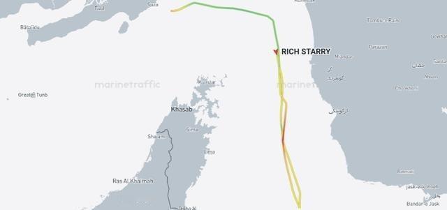 情况有变，英媒：和中国有关的油轮未突破美国封锁，已返回霍尔木兹海峡！

这一事件