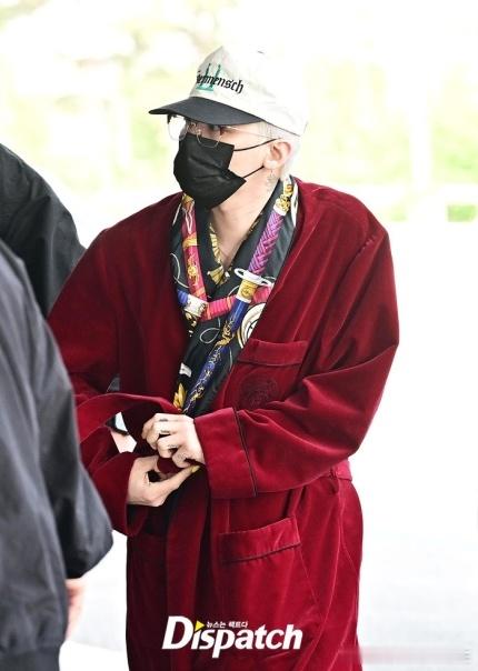 8日，权志龙[超话] 经金浦机场出发，前往日本出席海外日程。 ​​​