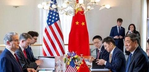 中美谈判，其实就是美国的拖延战术。表面上看双方坐下来谈，其实美国围剿打压中国的目