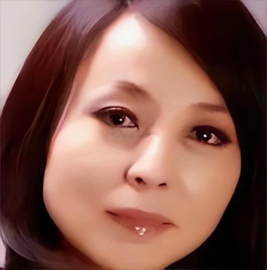 差19岁的姐弟恋，用20年活成全网最打脸的童话2005年，41岁河南女富豪李巧林