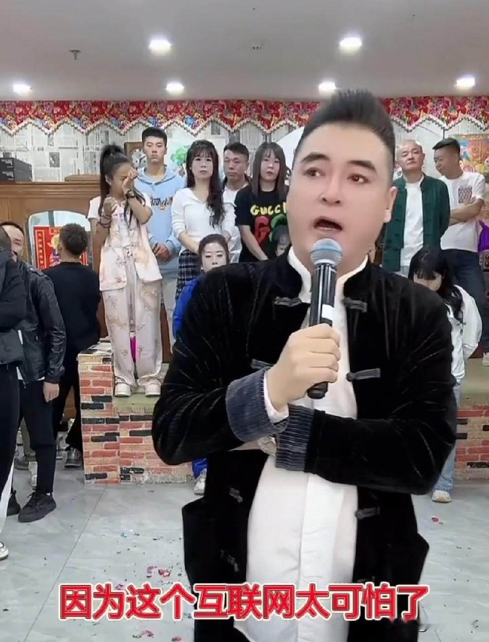 魏三被逼无奈，落泪正式宣布退出直播行业！

           今晚魏三落泪宣