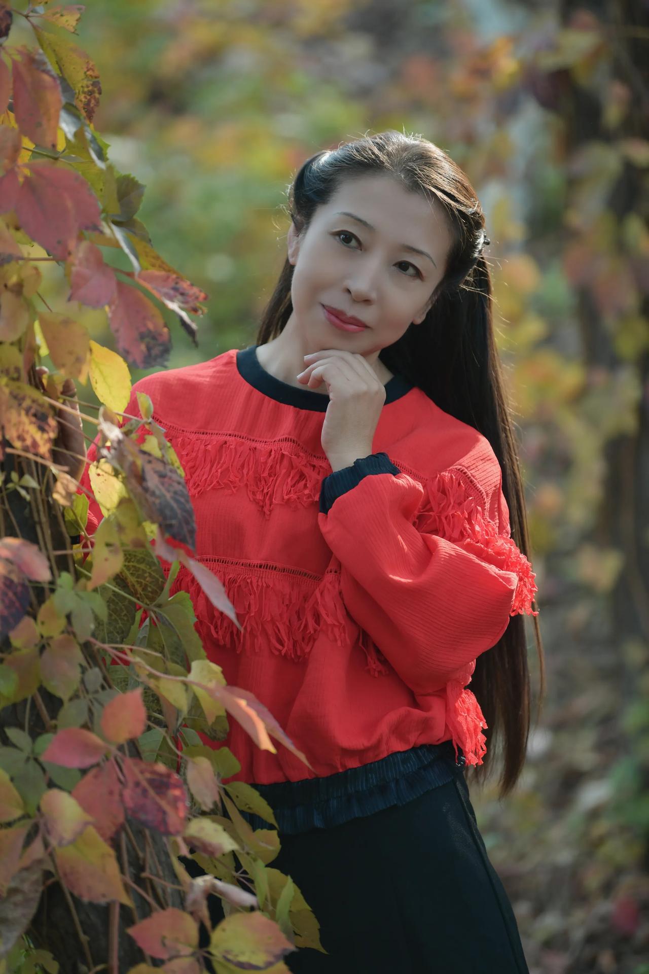 秋冬季节，植物园里的风景，树叶已经由绿变成金黄色的了！#秋日美照分享# #美在秋