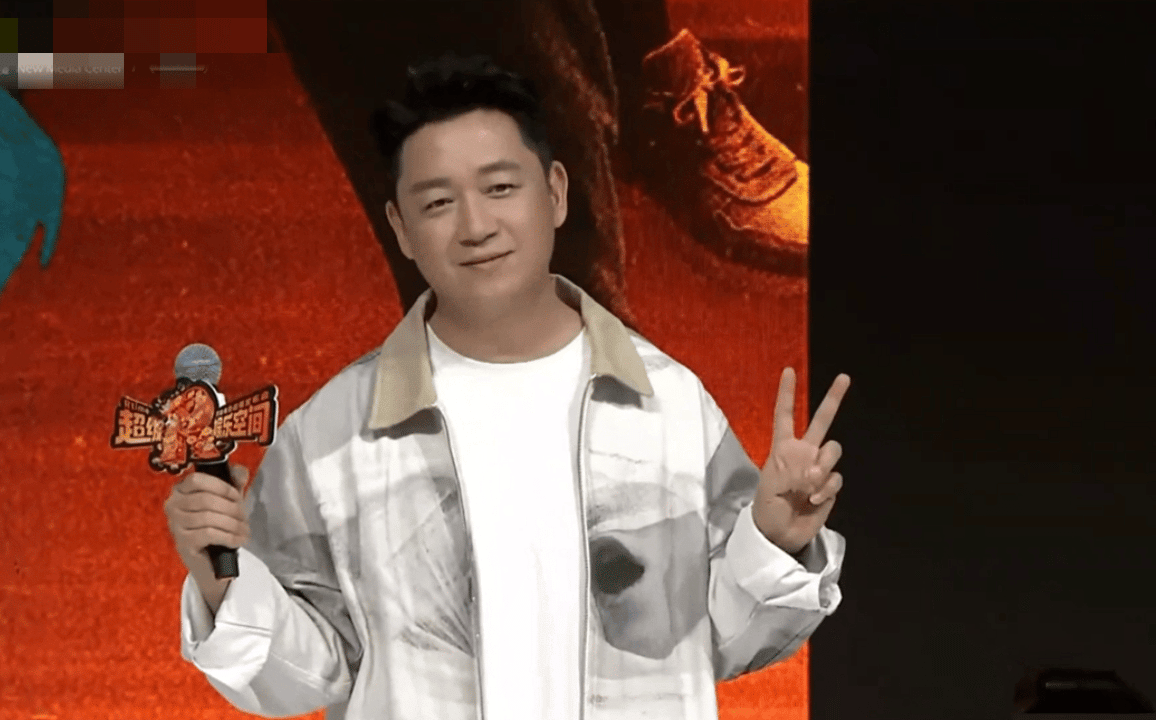 潘粤明给王鹤棣摇人P图了，坐等大神P图！想看犟嘴师徒同框破案哈哈哈 ​​​
