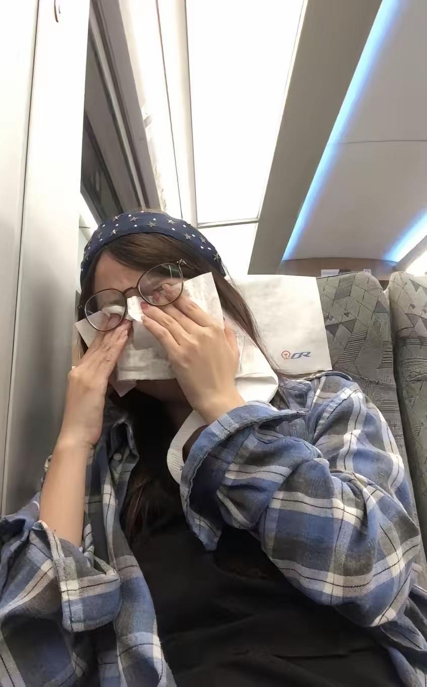 这就是心比天高，命比纸薄，明明有40万存款，还要作妖，骗子不找你找谁？

有人说